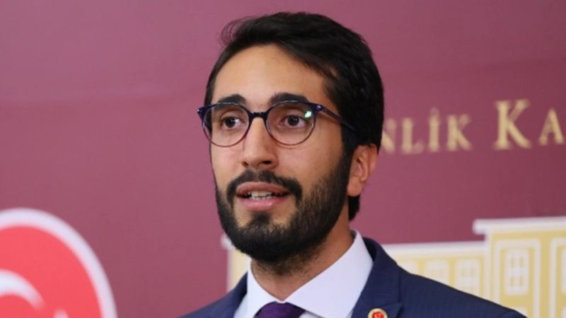 Saadet Partili Karaduman, anayasa değişiklik teklifine imza attı