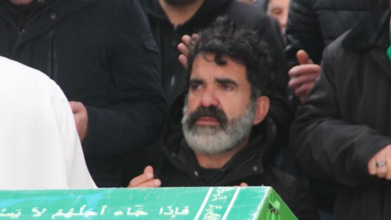 Alpaslan Özmol annesini son yolculuğuna uğurladı