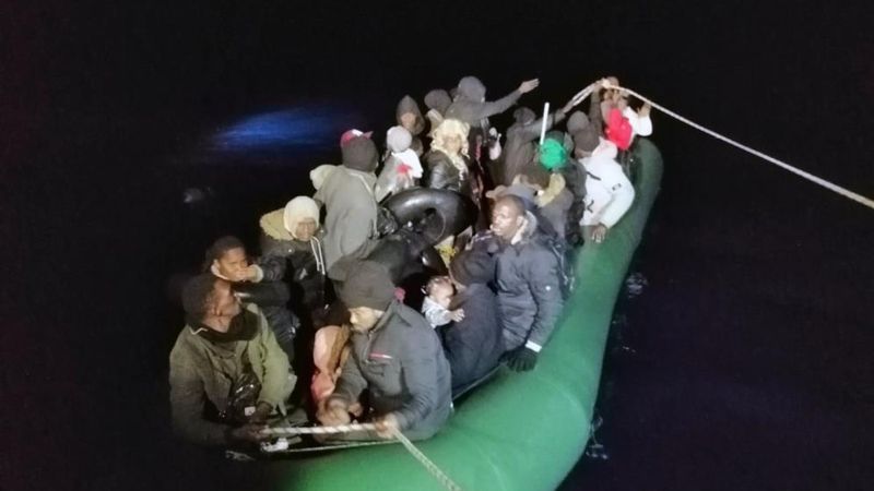 Muğla açıklarında 88 göçmen kurtarıldı