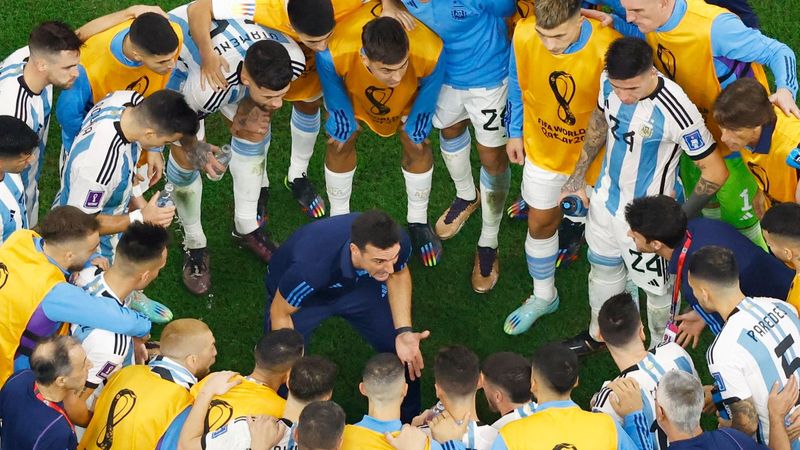 Muslera ve Icardi'den Arjantin'e tebrik