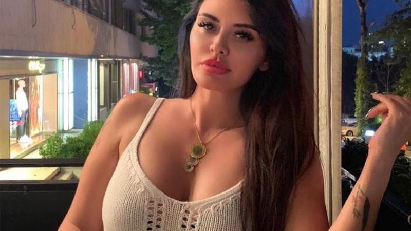 Süper minili konser paylaşımı beğeni topladı! Ebru Polat sahnede yaktı geçti: 