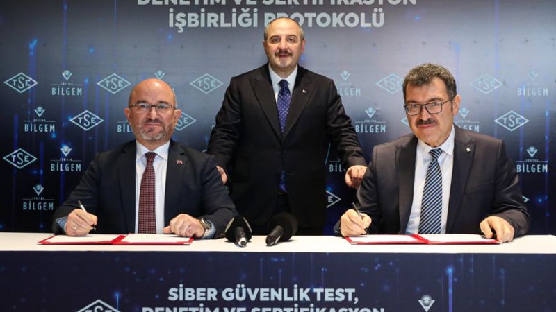 Mustafa Varank: Güvenli akıllı cihaz kullanımının önünü açıyoruz