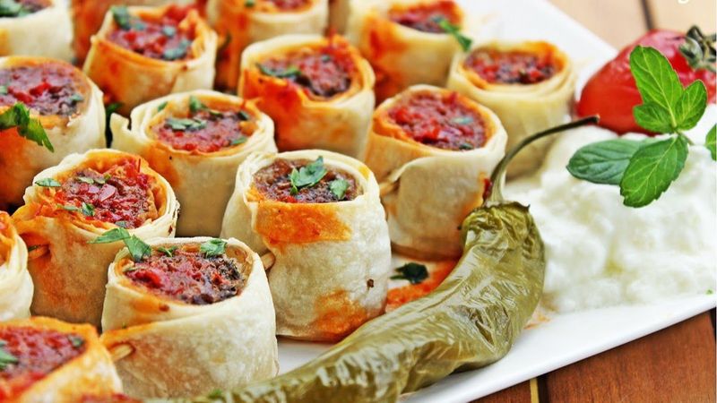 En pratik kebap çatlatan nasıl yapılır? Gelinim Mutfakta kebap çatlatan tarifi ve malzemeleri!