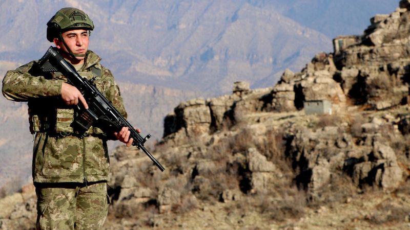 Irak sınırında askerler yeni yıla ailelerinden uzakta giriyor