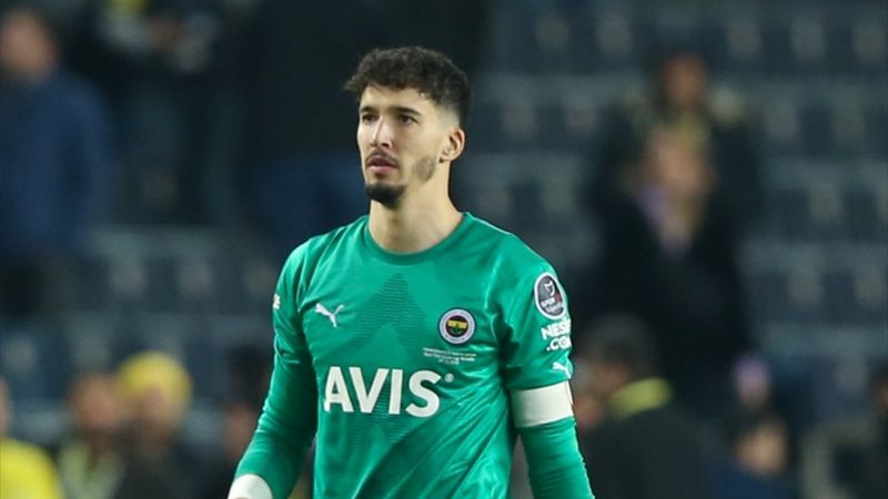 Monaco, Altay Bayındır'ın peşinde