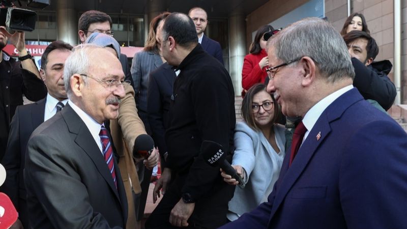 Davutoğlu, Akşener ve Kılıçdaroğlu'nu ziyaret etti
