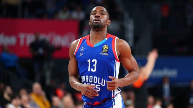 Anadolu Efes, Isaiah Taylor ile yollarını ayırdı