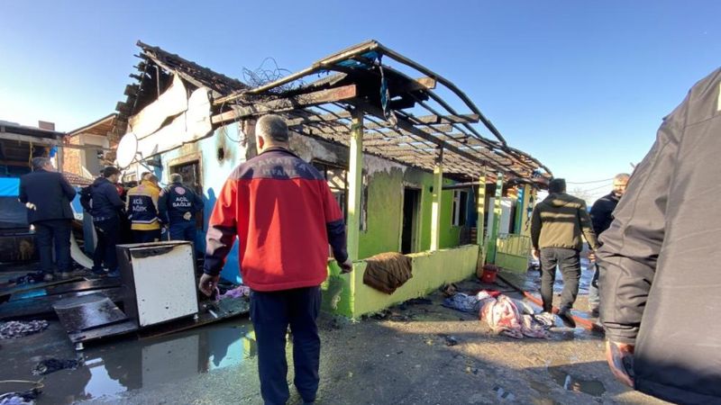 Sakarya'da alevlere teslim olan evdeki 2 aylık bebek hayatını kaybetti