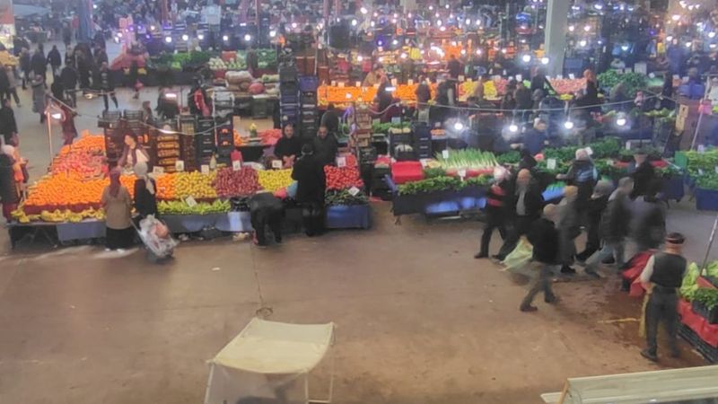 Sakarya'da tezgah yeri tartışması: 4 yaralı 3 gözaltı