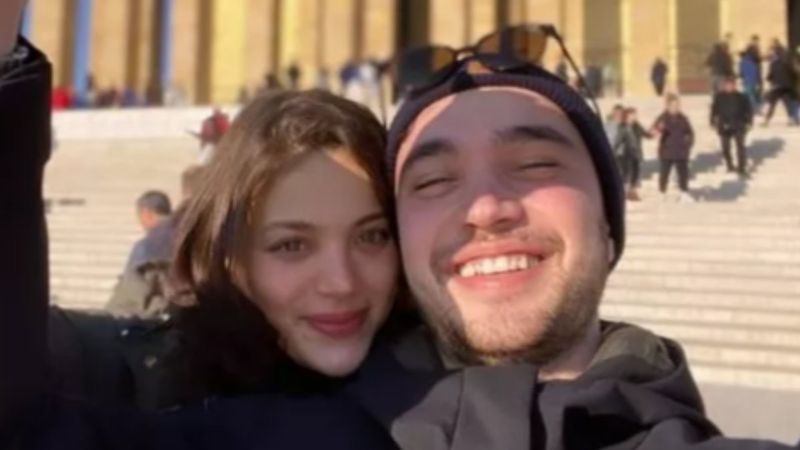 Leyla Tanlar ile Burak Dakak aşk yaşıyor