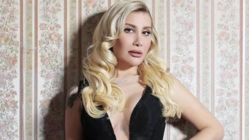 İrem Derici derin göğüs dekoltesiyle mest etti! 