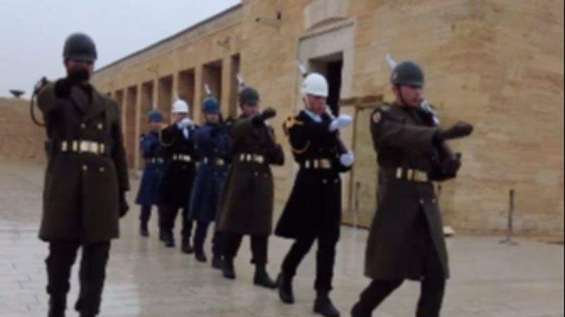 Anıtkabir'de Mehmetçik'in nöbet değişim anı