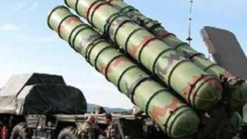 ABD, elindeki S-300'lerle S-400 kodlarını çözmeye çalışıyor