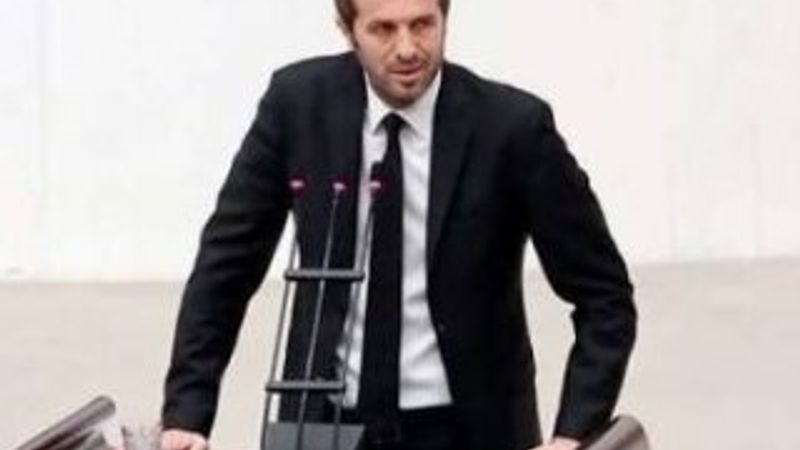 Saffet Sancaklı, Rasim Ozan Kütahyalı'ya nefret kustu