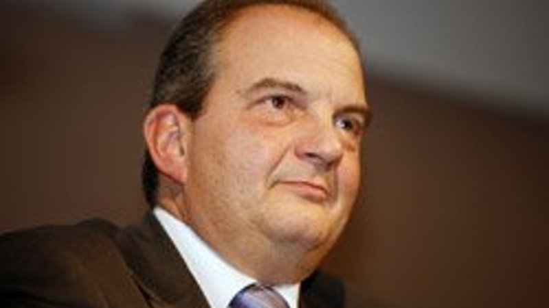 Karamanlis'in en zor kararı: Anıtkabir şeref defterine ne yazacak