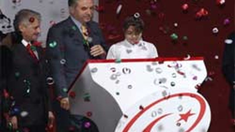 E-DEVLET ilk günden çöktü