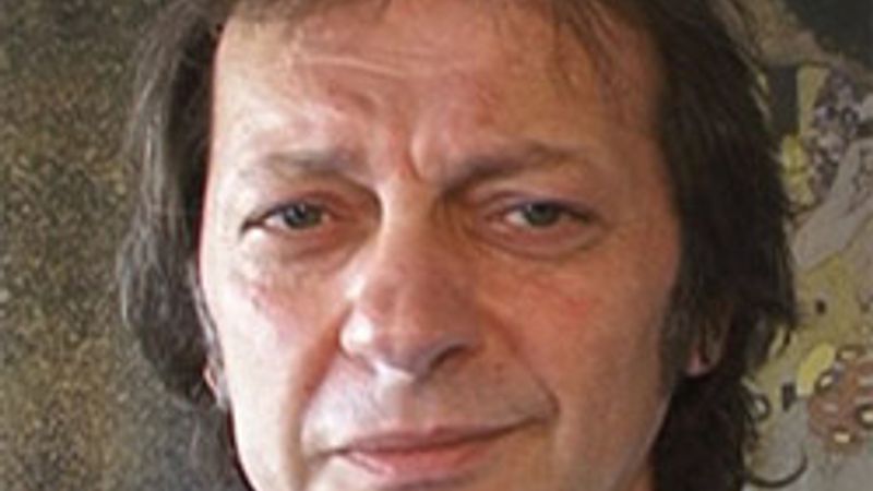 Kötü adam aşk albümü çıkarıyor