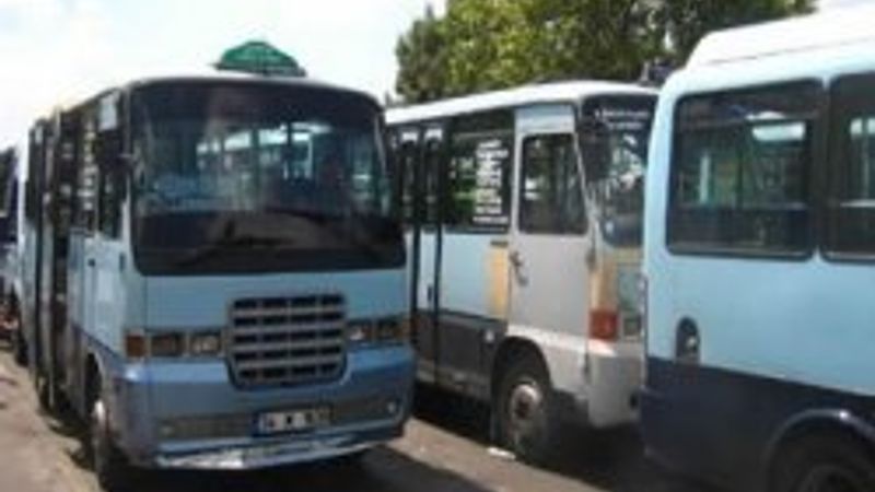 Gebze-Harem hattı minibüsçüleri eylem yaptı