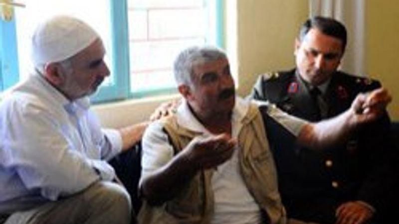 Şehit babasının isyanı