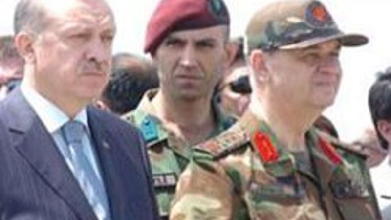 Erdoğan ve Başbuğ sınırda