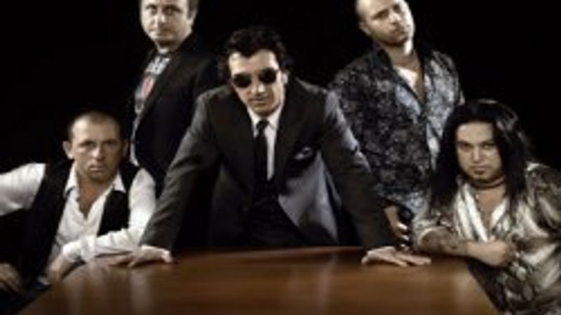 Ayna yeni albümüyle geliyor