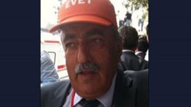 CHP'li Başkan Evet şapkasıyla dinledi