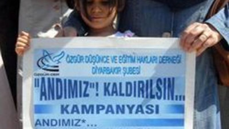 Andımız kaldırılsın eylemi