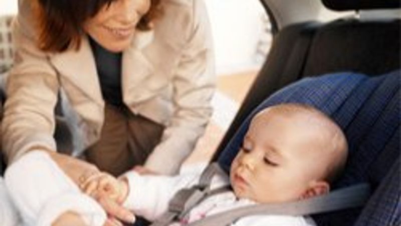 Çocuk oto koltuğu cezaları başlıyor