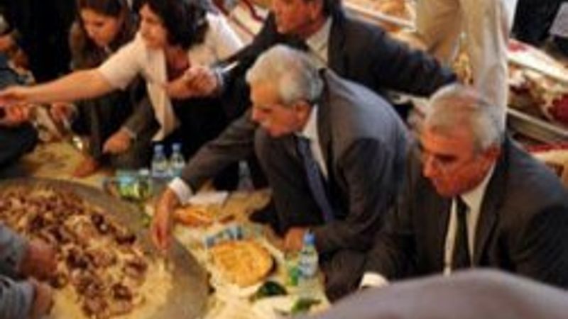 Türk aşireti düşman aşiretiyle barıştı