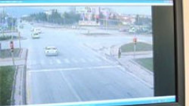 MOBESE ceza kesmeye başladı