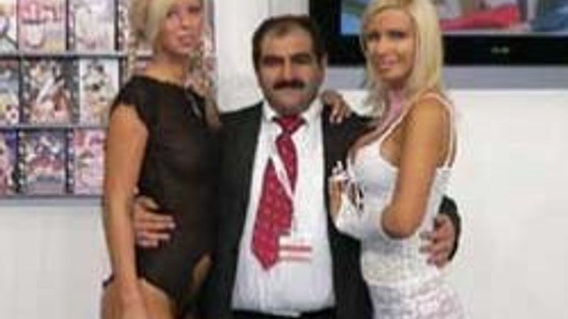 Şahin K.'dan komedi filmi - İzle