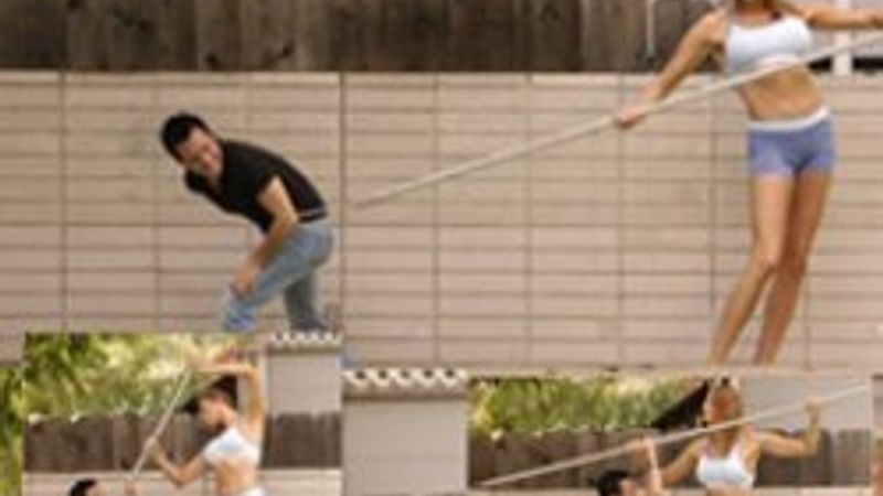 400 dolara erkeklerle güreşiyor-İzle