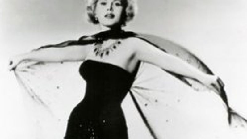 Zsa Zsa Gabor'un bacağı kesildi