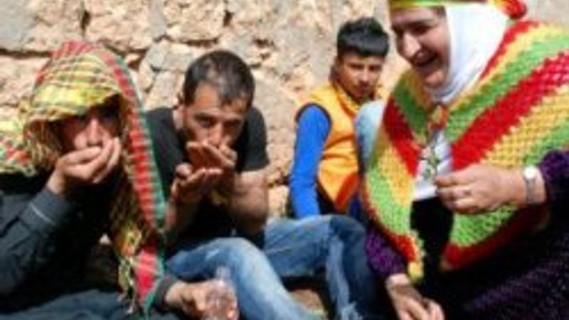 Öcalan'ın doğduğu evde bildik görüntüler