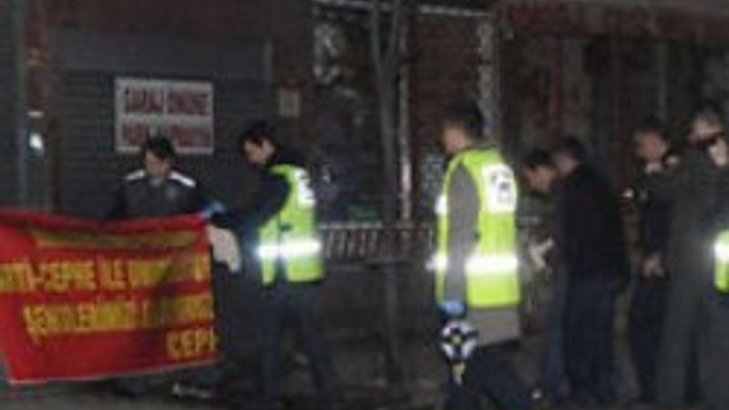 İstanbul'da bombalı pankart paniği