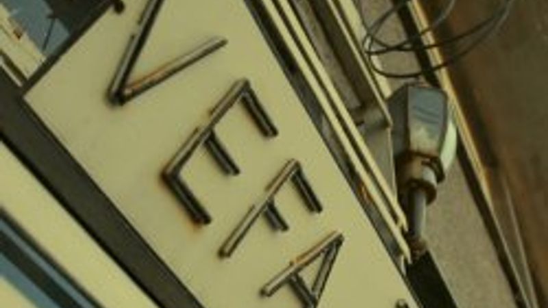 Tevfik İleri’nin hayatını anlatan Vefa Apartmanı çıktı