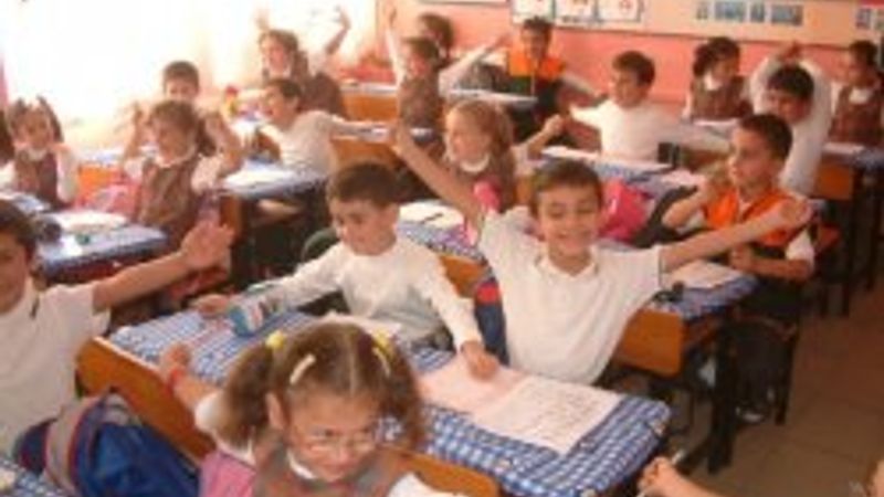 2011 - 2012 eğitim yılının açılışı ertelendi