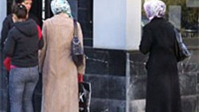 Başörtülü fotoğrafla üniversiteye kayıt artık serbest