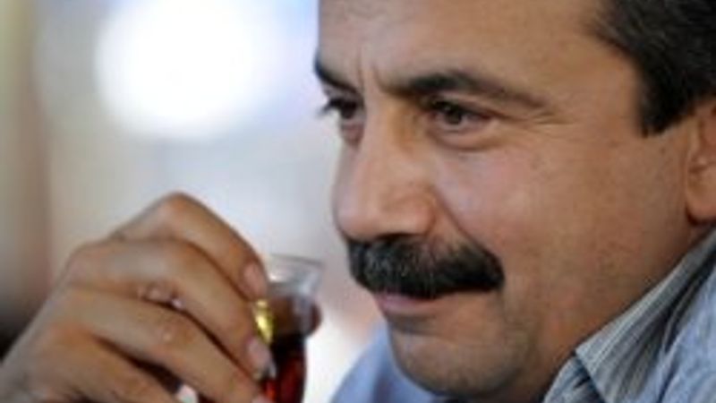 Sırrı Süreyya'dan Murat Belge'ye sert tepki