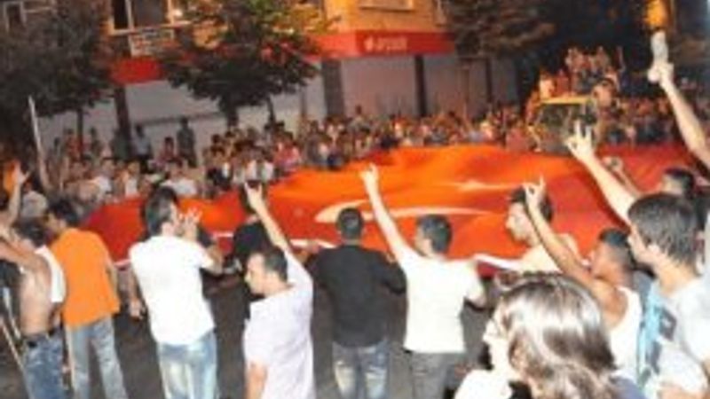 Zeytinburnu'nda PKK - halk gerginliği