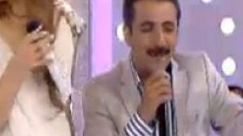 Latif Doğan Küstüm'ü ingilizce seslendirdi - İzle