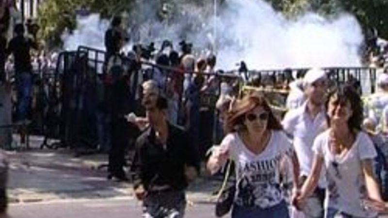 Kadıköy'de olaylı miting