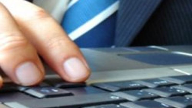 Yalçın Bayer: Neden mi F klavye