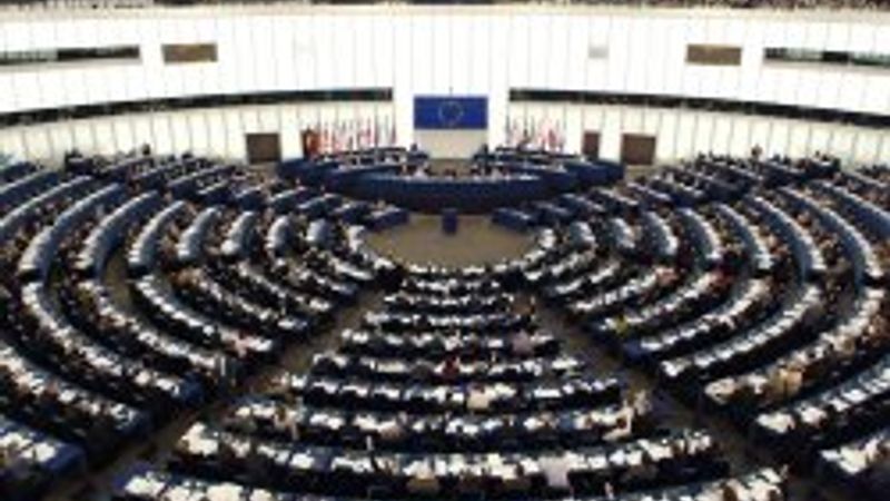 AP'den başörtü hakkında soru