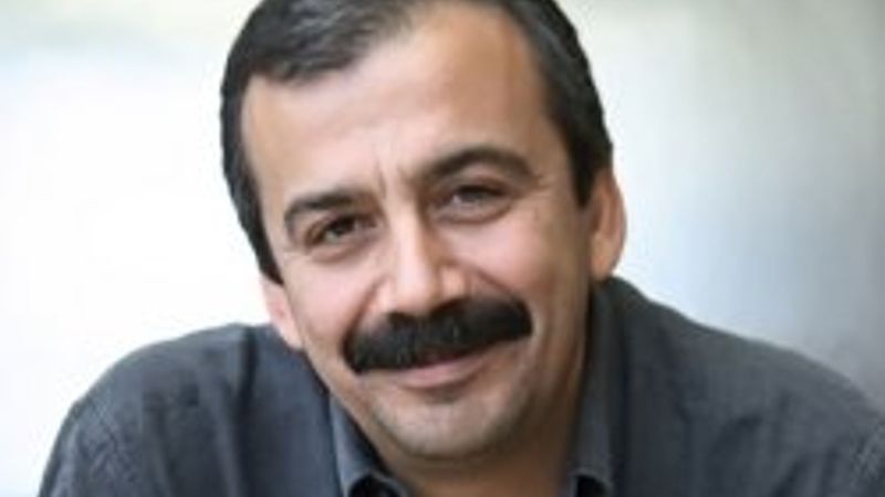 Sırrı Süreyya: Meclis'teki odam F tipi gibi..