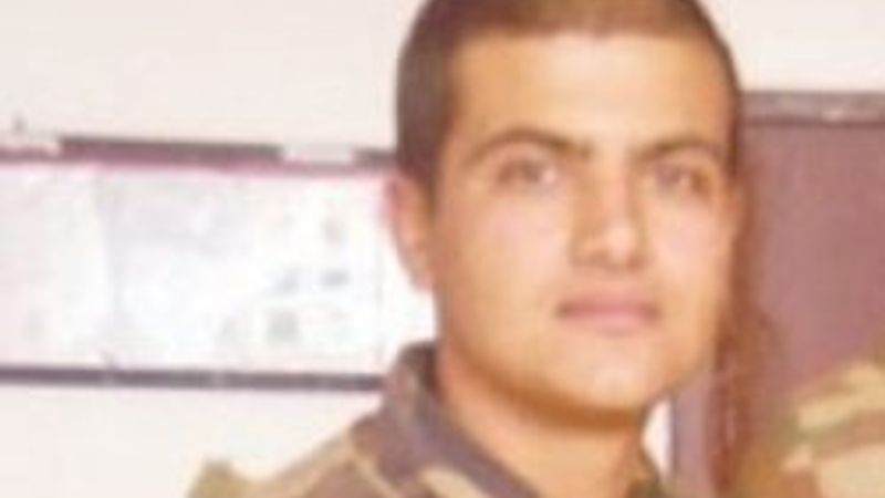 Başbakan'ın kardeşi ölen askerin cenazesine katıldı