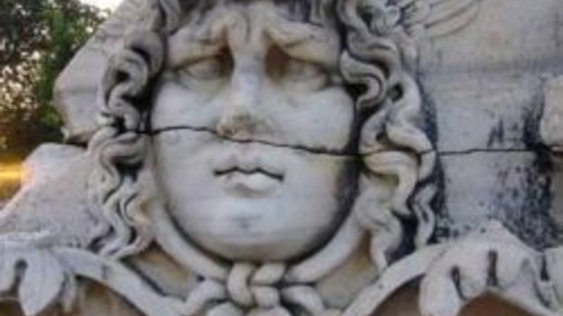 Medusa efsanesi nedir?