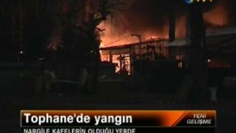 Tophane'deki nargile kafelerde yangın