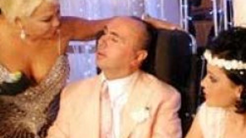 Safiye Soyman'ın gelini tazminat ödeyecek