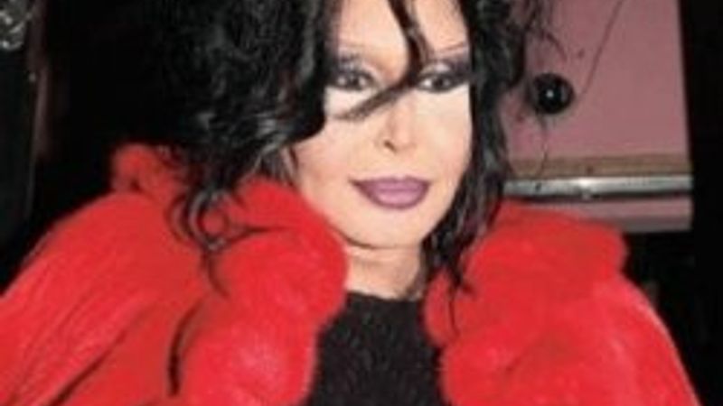 Bülent Ersoy: Ben starın ağa babasıyım